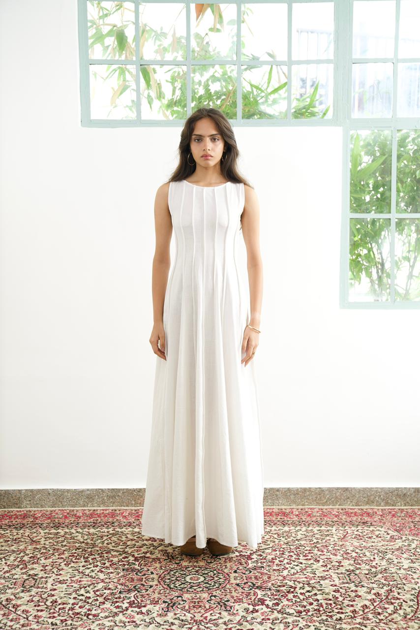 A quiet moment in the city